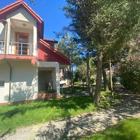 Holiday home Garden Ardo Golem (Tirana)