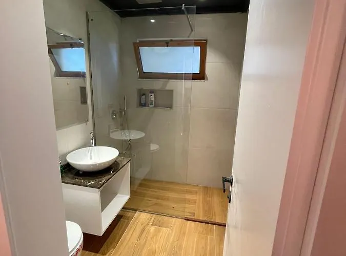 Ferienhaus Garden Ardo Golem (Tirana)